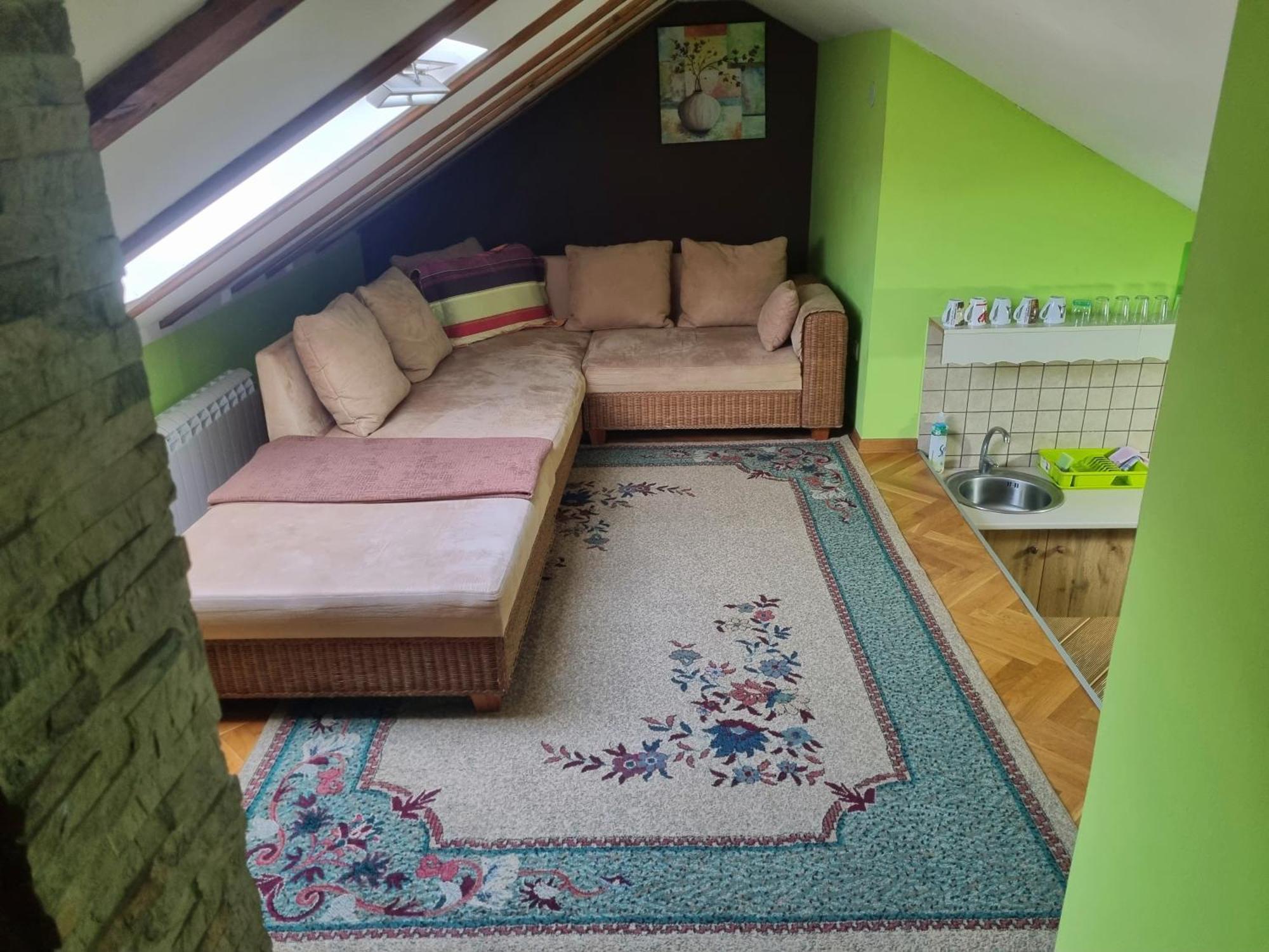 Luxury * Белград